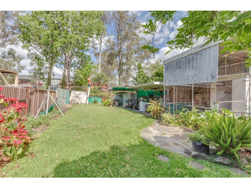 183 Old Maitland Road, Hexham NSW 2322