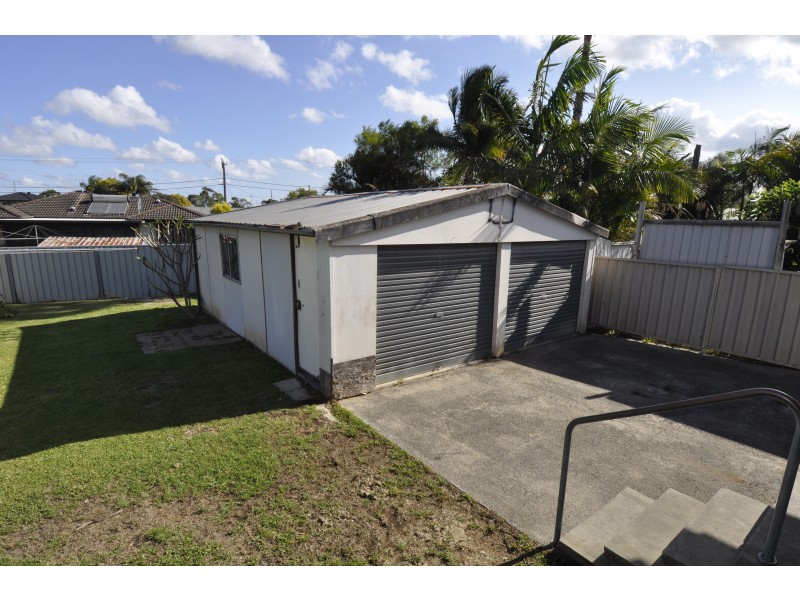 11 Burbank Close, Tarro NSW 2322