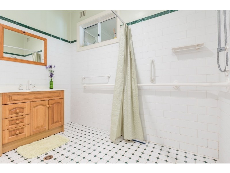 6 Pasadena Crescent, Beresfield NSW 2322