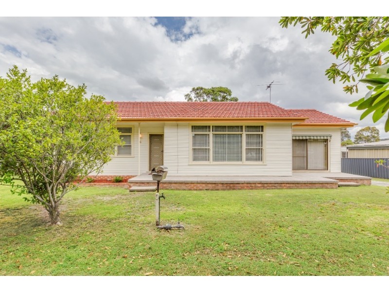 6 Pasadena Crescent, Beresfield NSW 2322