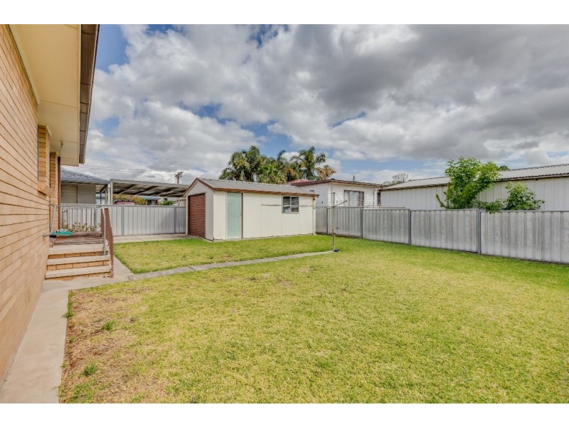 4 Burbank Close, Tarro NSW 2322