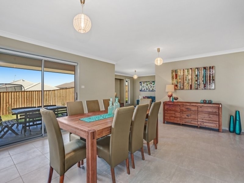 17 Finch Close, Aberglasslyn NSW 2320