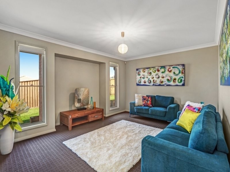 17 Finch Close, Aberglasslyn NSW 2320