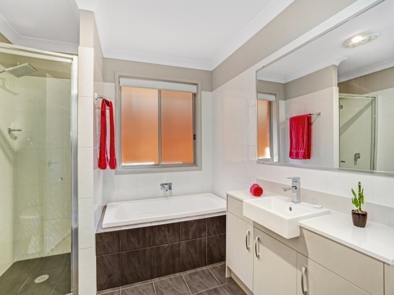 17 Finch Close, Aberglasslyn NSW 2320