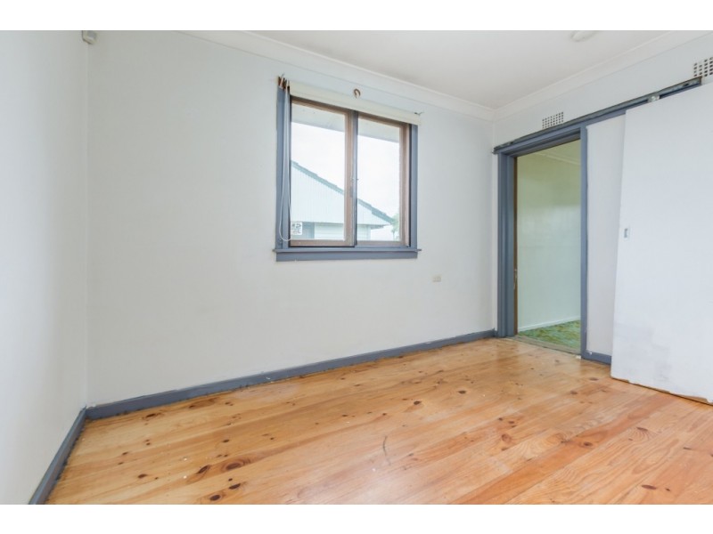 17 Segenhoe Street, Woodberry NSW 2322