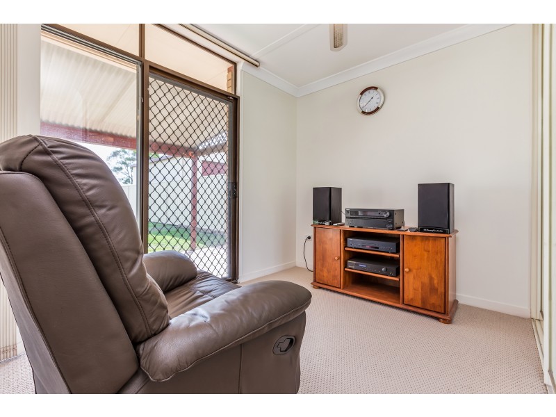9 Annette Close, Woodberry NSW 2322