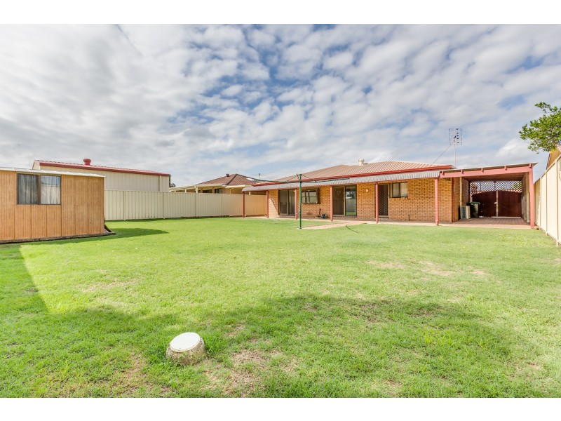 9 Annette Close, Woodberry NSW 2322