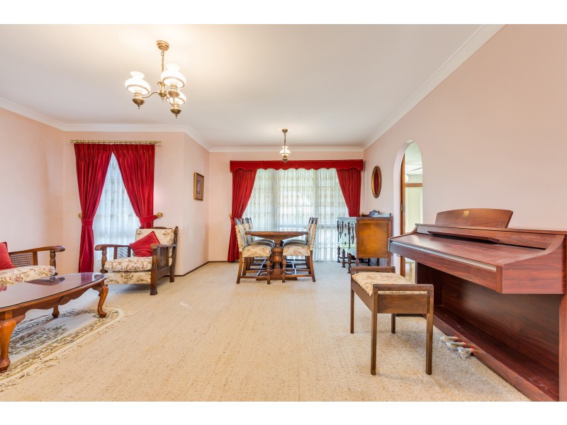 14 Verdant Drive, East Maitland NSW 2323