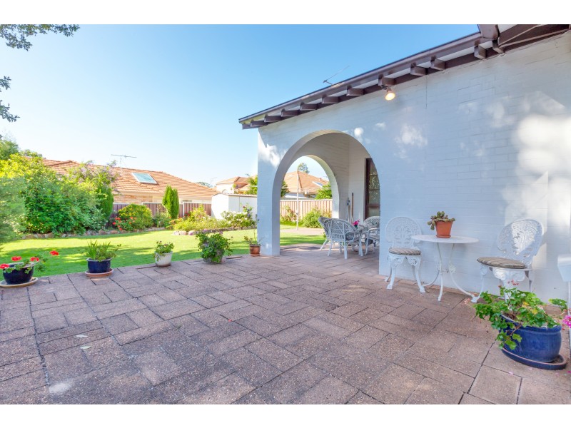 14 Verdant Drive, East Maitland NSW 2323