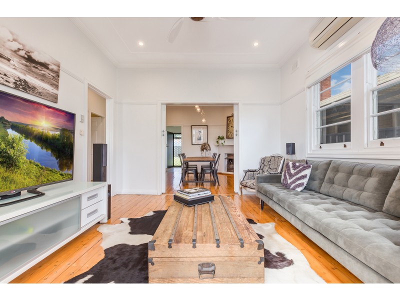 15 Eighth Street, Adamstown NSW 2289