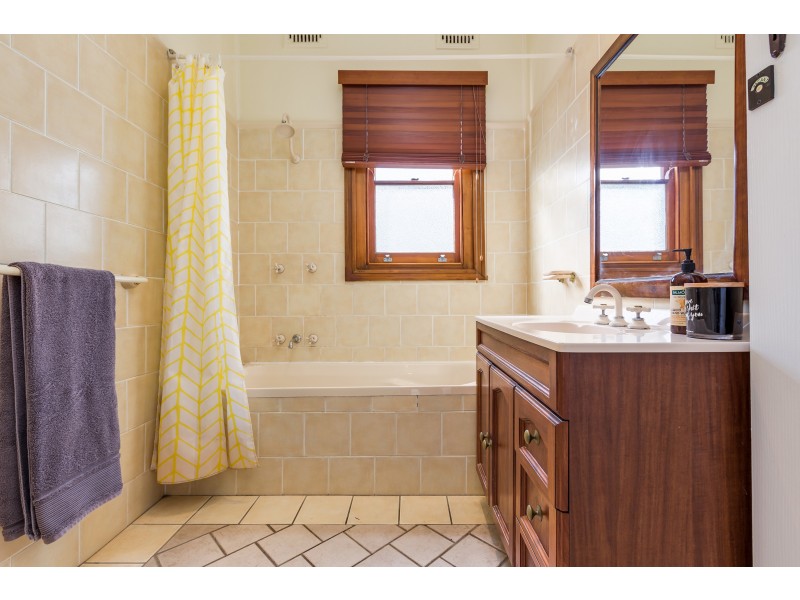 15 Eighth Street, Adamstown NSW 2289