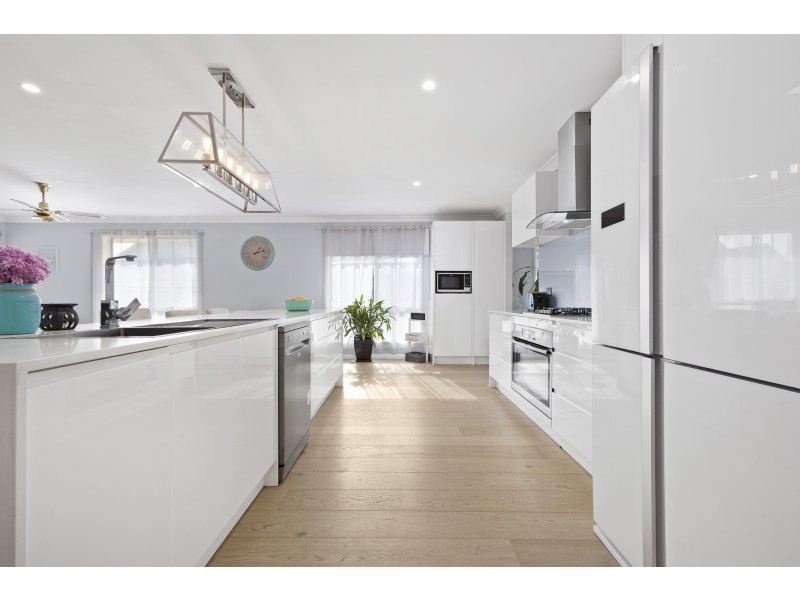 12 Whiteley Avenue, Metford NSW 2323