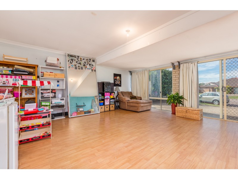 12 Whiteley Avenue, Metford NSW 2323