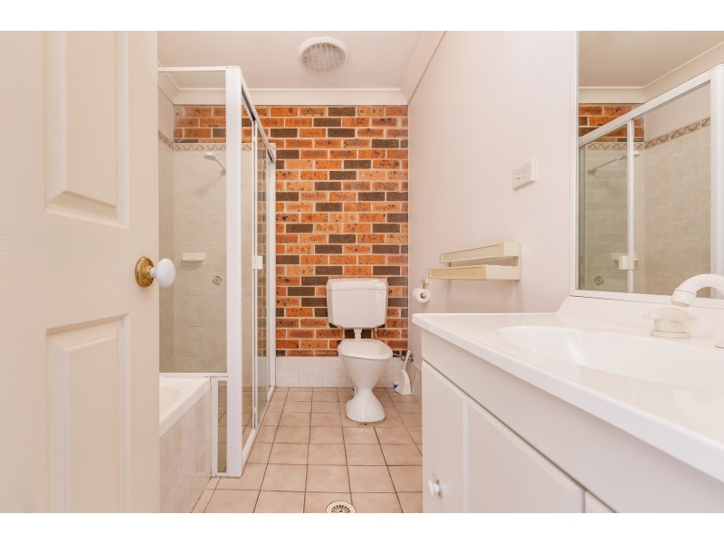 2/24 Railway Avenue, Thornton NSW 2322