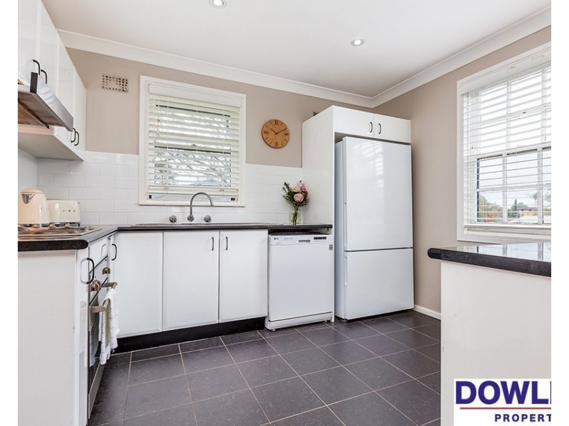 7 Finney Close, Rutherford NSW 2320