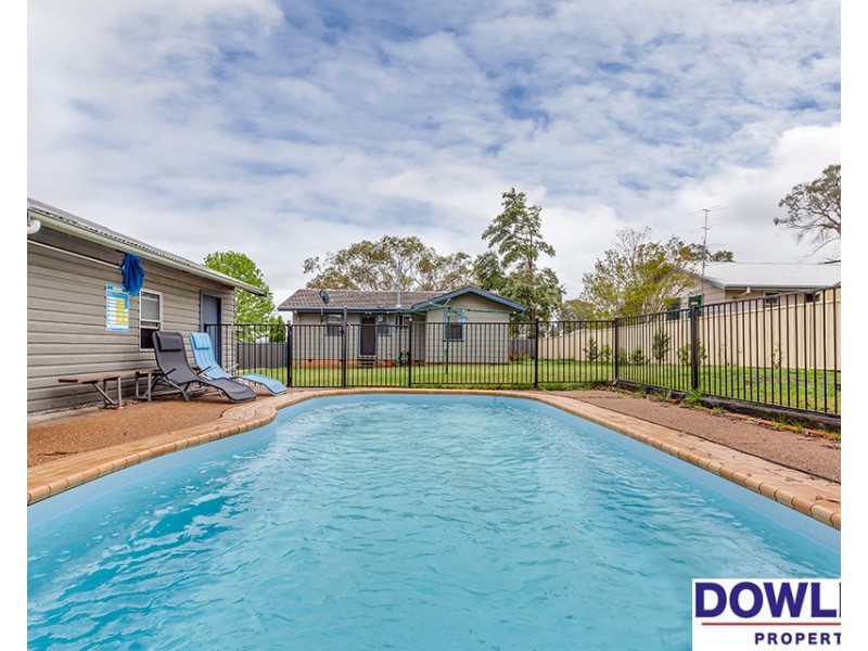 7 Finney Close, Rutherford NSW 2320