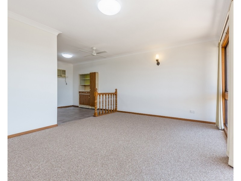 2a Hawkins Street, Rutherford NSW 2320