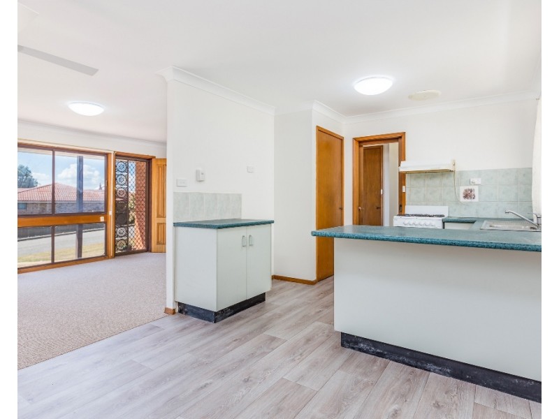 2a Hawkins Street, Rutherford NSW 2320