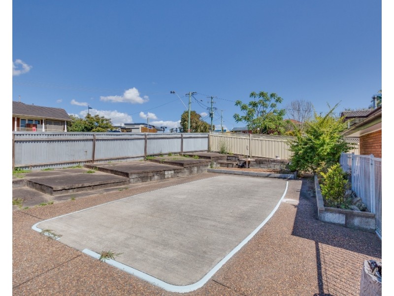 2a Hawkins Street, Rutherford NSW 2320
