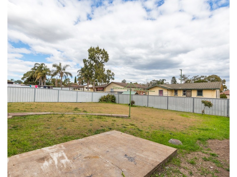 32 Duckenfield Avenue, Woodberry NSW 2322