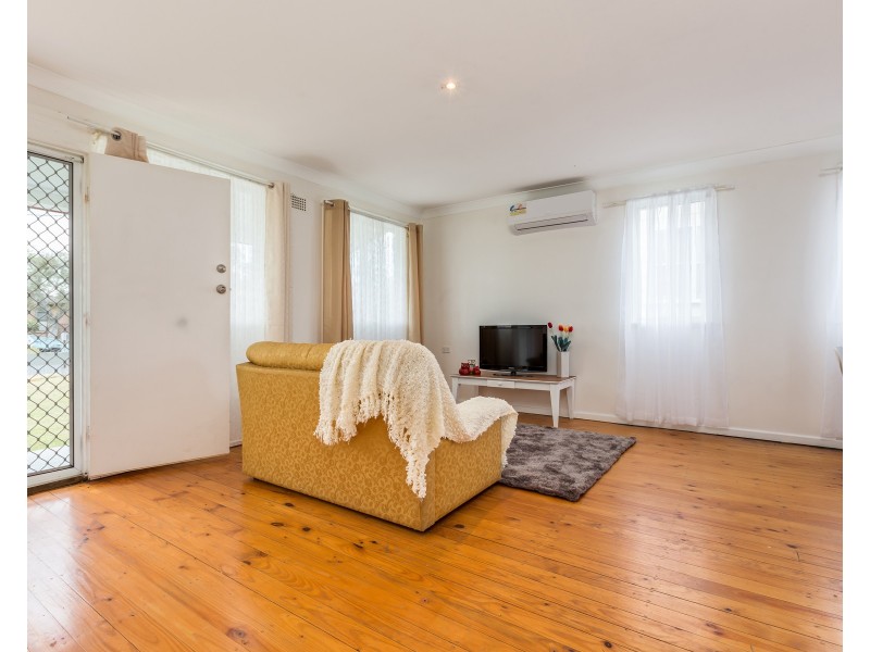 32 Duckenfield Avenue, Woodberry NSW 2322