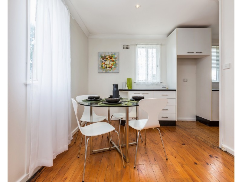 32 Duckenfield Avenue, Woodberry NSW 2322