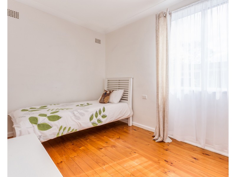 32 Duckenfield Avenue, Woodberry NSW 2322