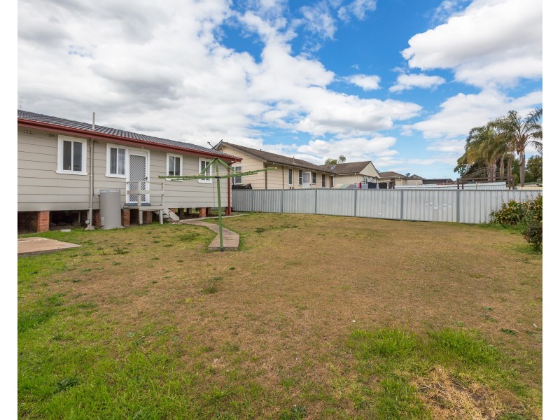 32 Duckenfield Avenue, Woodberry NSW 2322