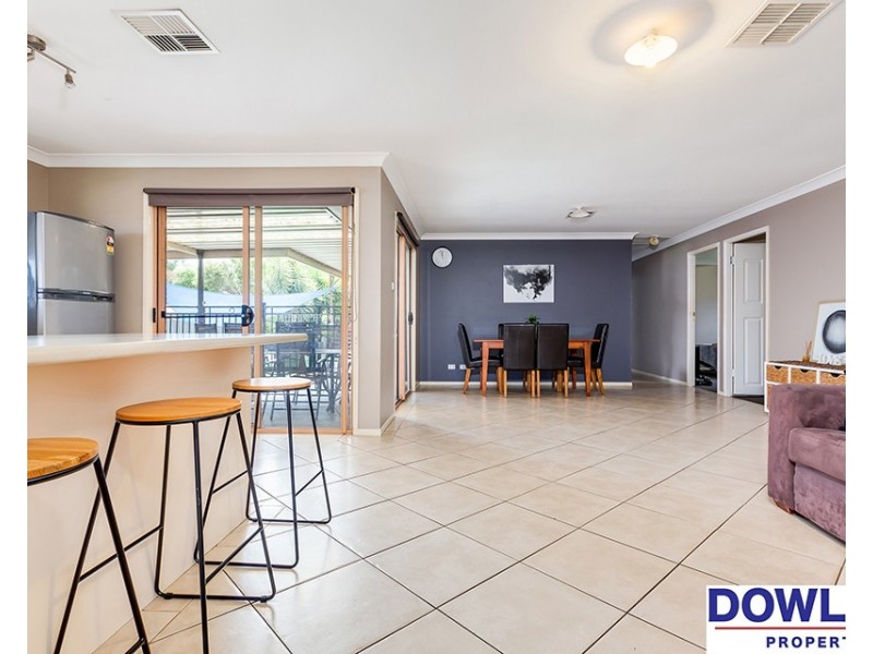 24 Benjamin Circle, Rutherford NSW 2320