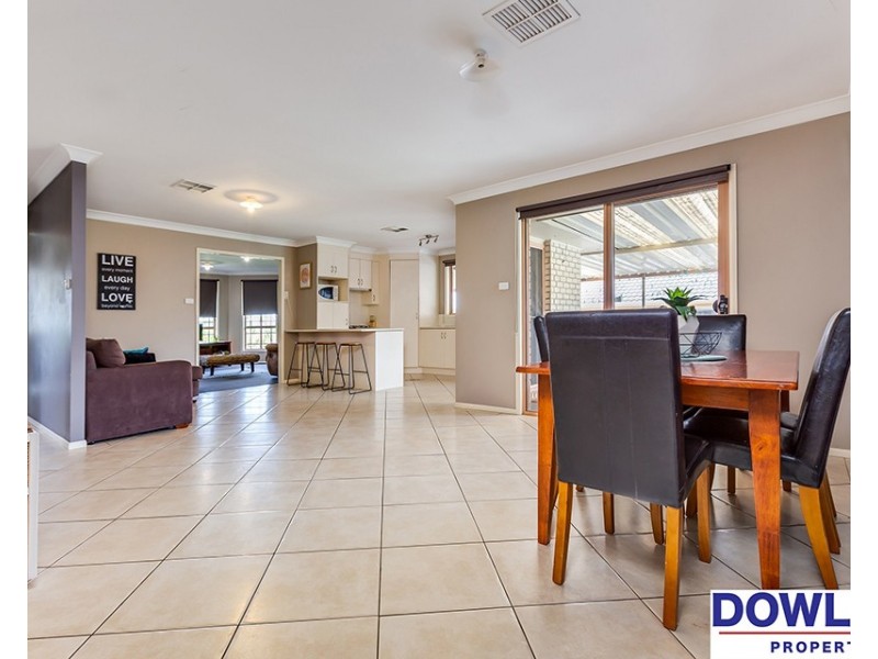 24 Benjamin Circle, Rutherford NSW 2320