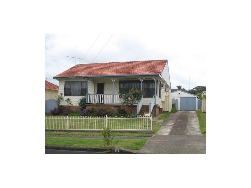 5 Ellesmere Road, Wallsend NSW 2287
