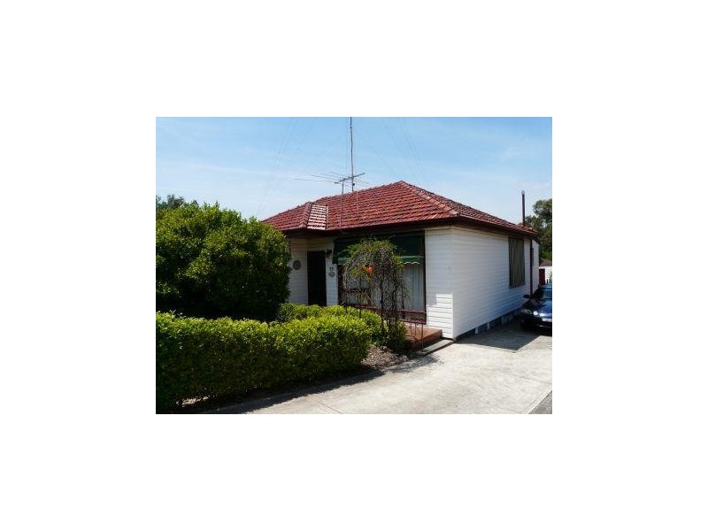 55 University Drive, Waratah West NSW 2298