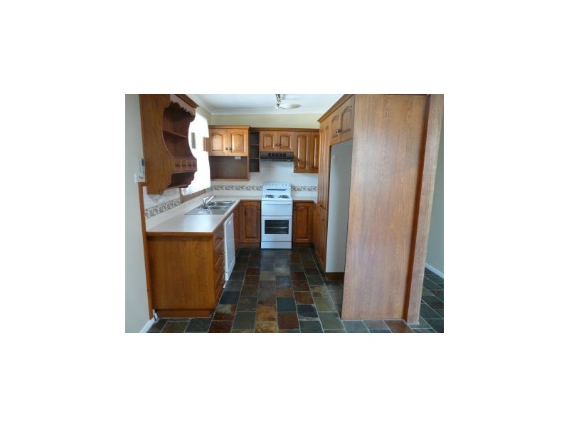 70 Conmurra Circuit, Shortland NSW 2307