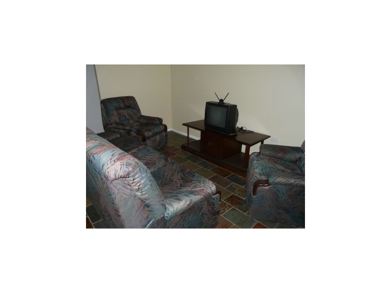 70 Conmurra Circuit, Shortland NSW 2307