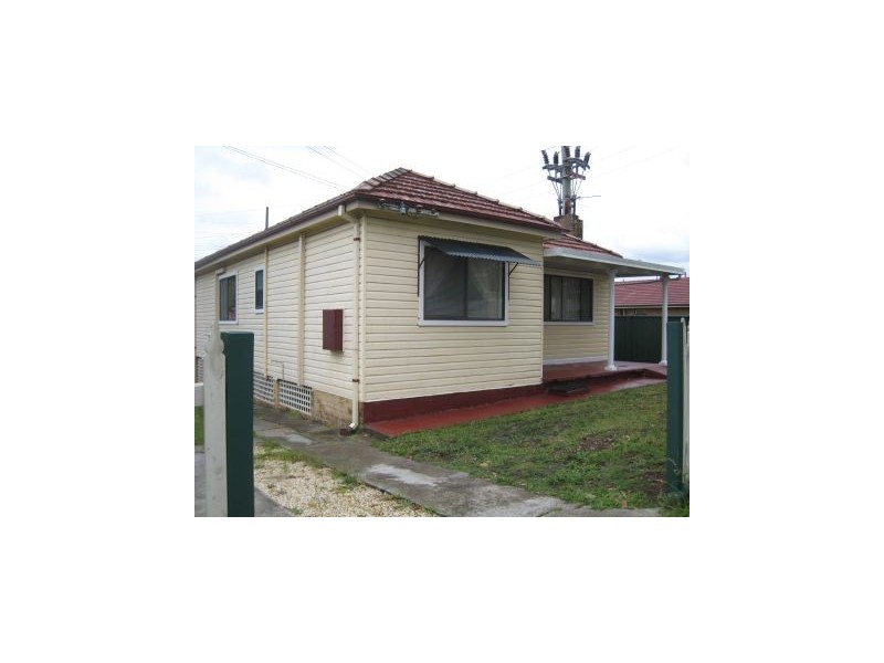 30 Queen Street, Waratah West NSW 2298