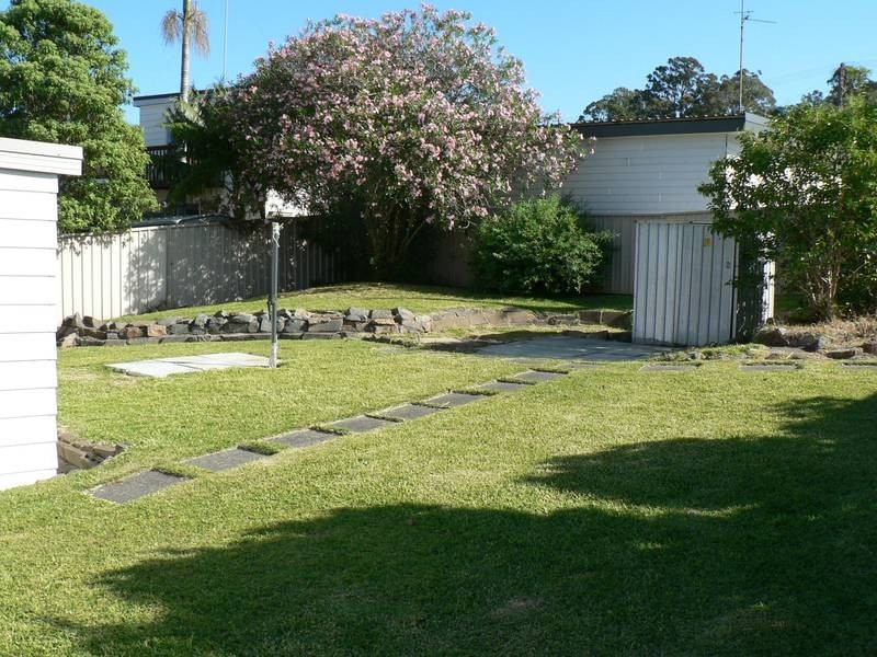 13 Morton Parade, Rankin Park NSW 2287