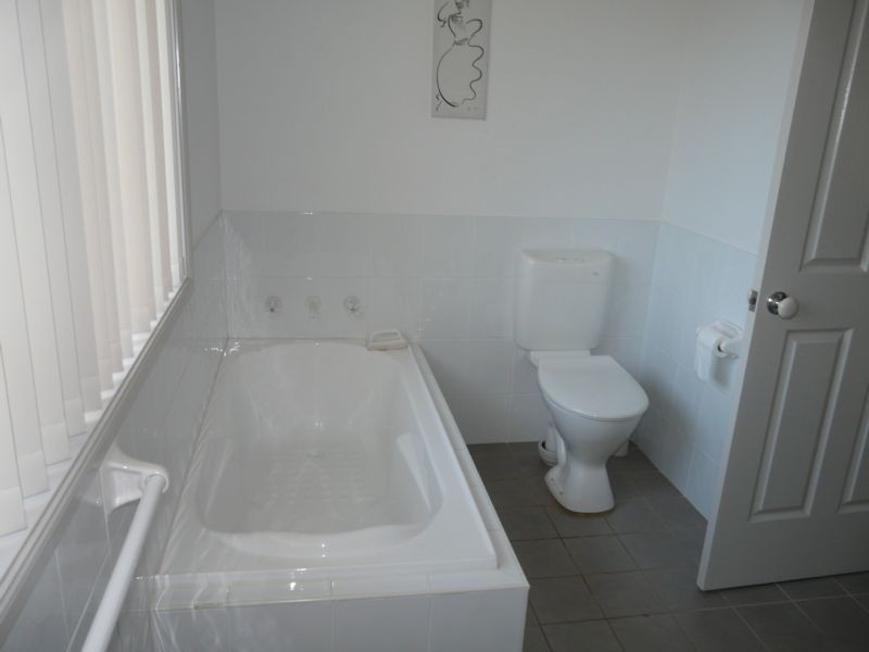 16 Burke Place, Birmingham Gardens NSW 2287