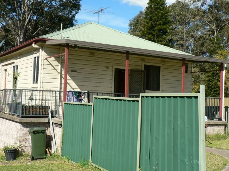 2/257 Sandgate Road, Shortland NSW 2307