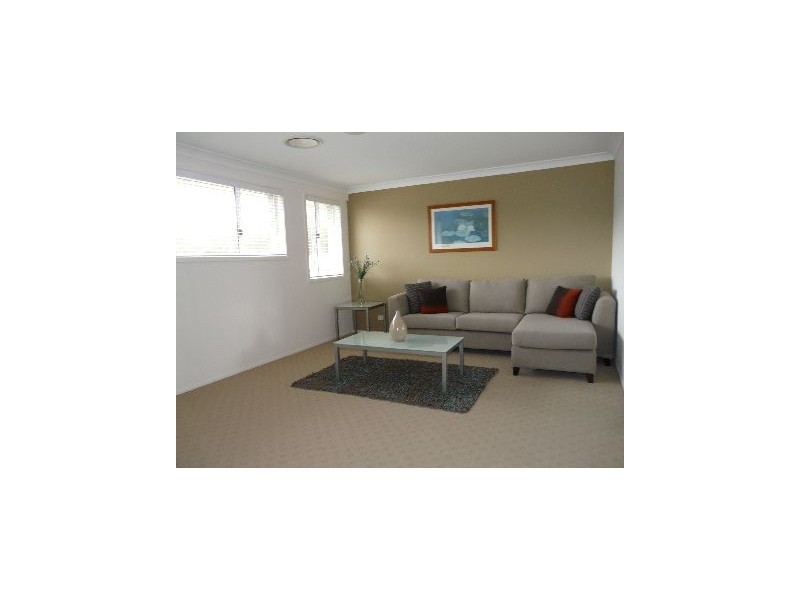 6 Bellbird Street, Fletcher NSW 2287