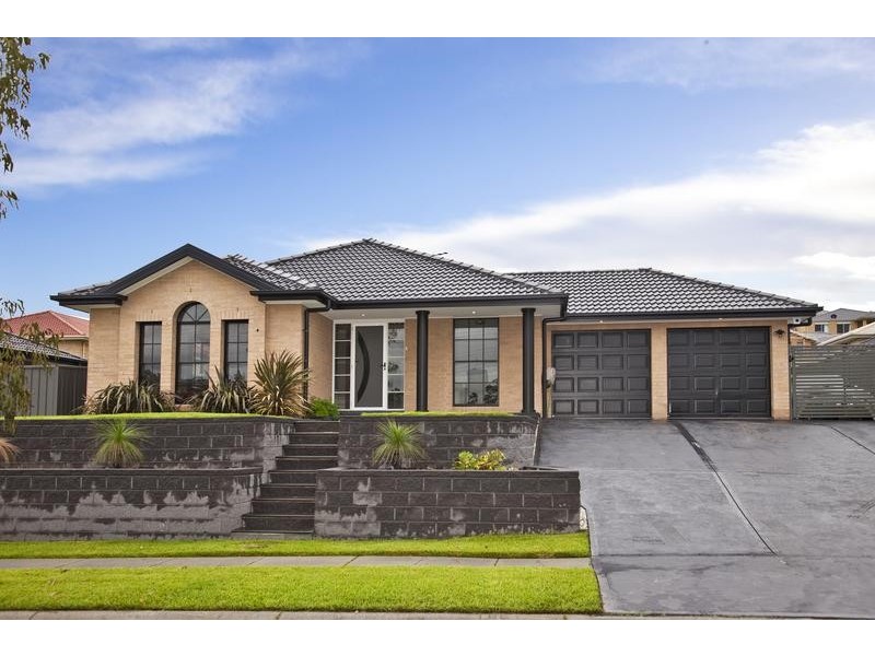 14 Redmond Circuit, Cameron Park NSW 2285