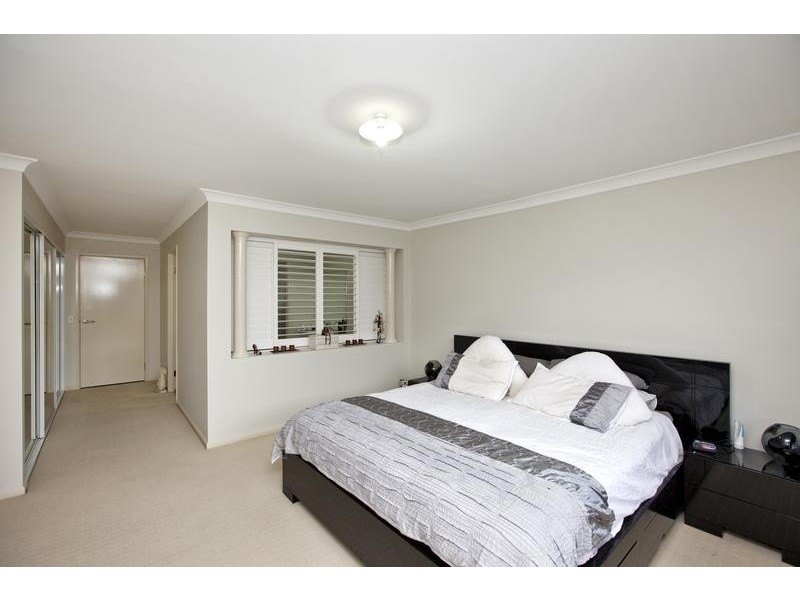 14 Redmond Circuit, Cameron Park NSW 2285