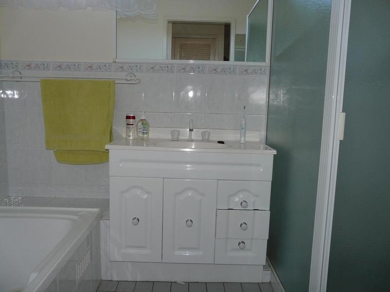 27 Acacia Avenue, Waratah West NSW 2298