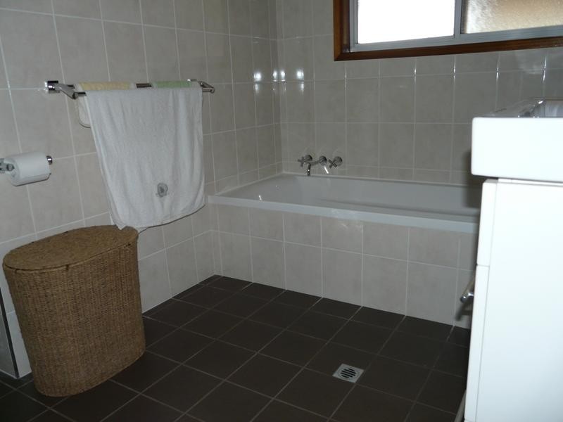 80 McNaughton Avenue, Maryland NSW 2287