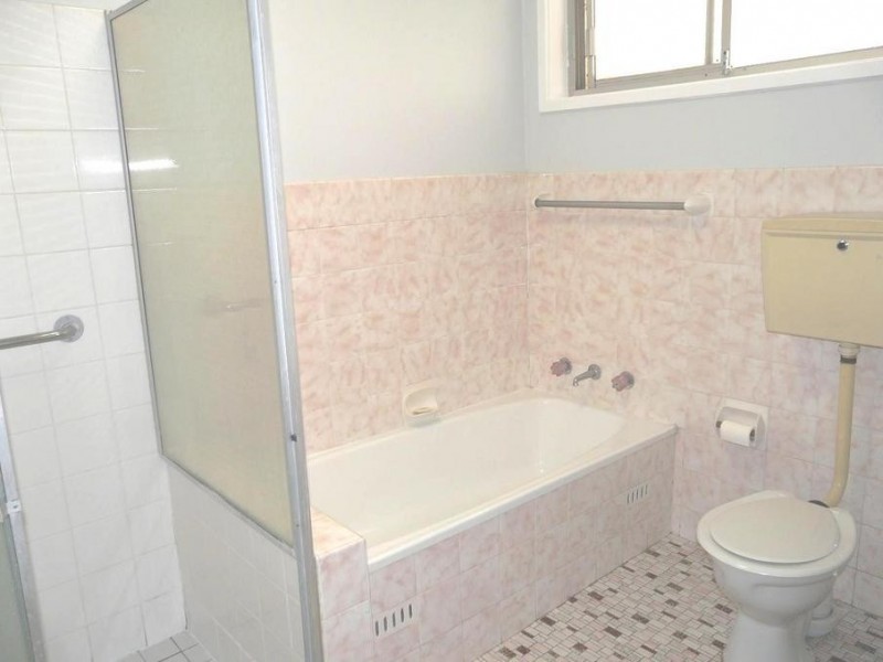 4/4 Harvard Close, Jesmond NSW 2299