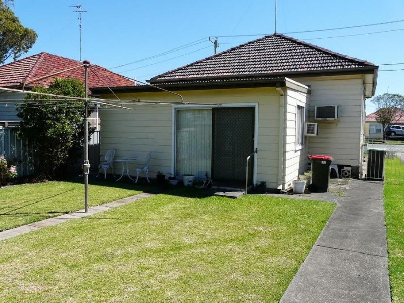 9 Young Road, New Lambton NSW 2305