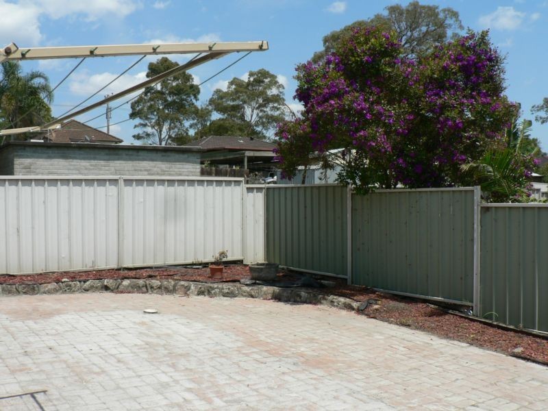 1/10 Mort Street, Shortland NSW 2307