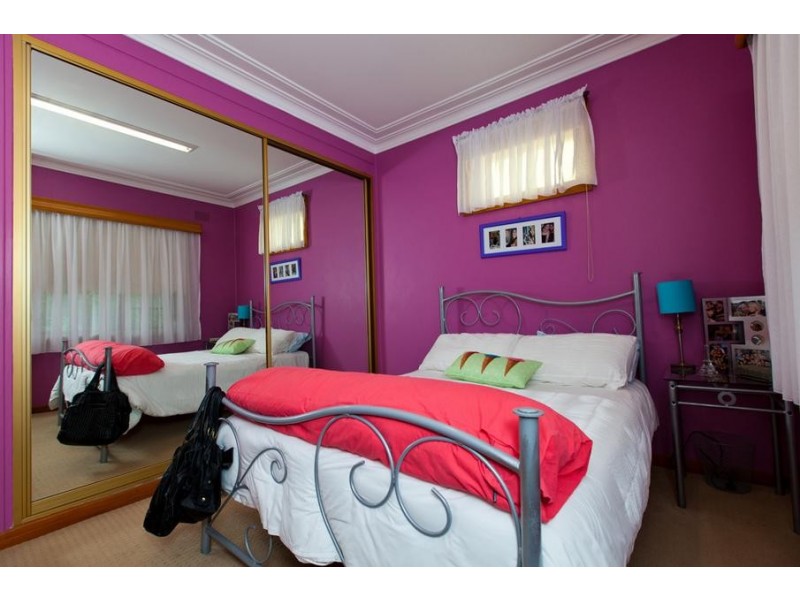 24 Lester Parade, North Lambton NSW 2299