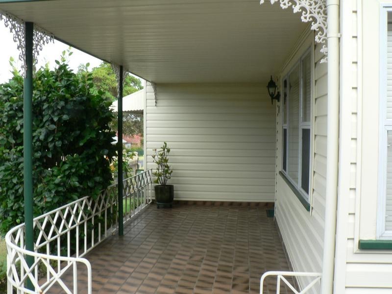 8 Catherine Street, Waratah West NSW 2298