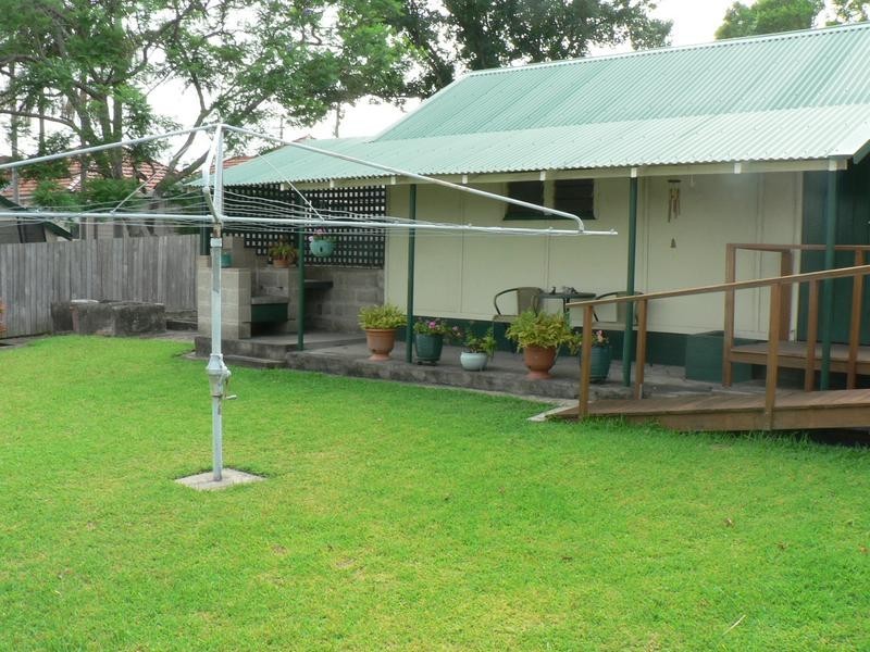 8 Catherine Street, Waratah West NSW 2298