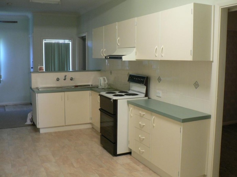 8 Catherine Street, Waratah West NSW 2298